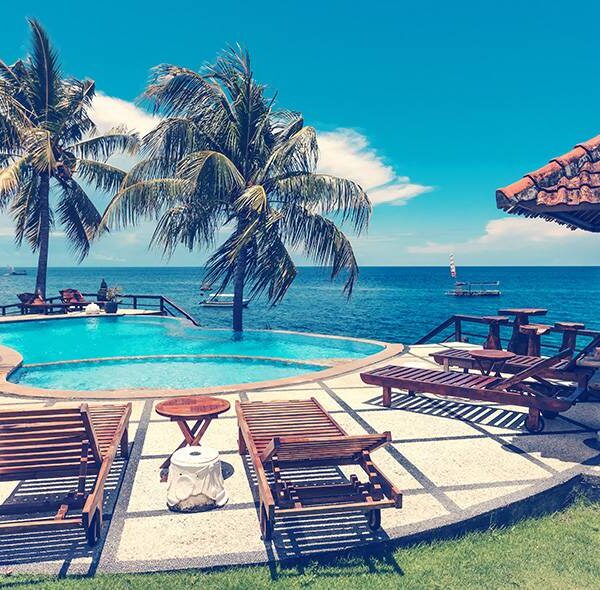 Kerala Delight – 5 Nights / 6 Days Tour Package | Munnar, Alleppey, Varkala & Kanyakumari